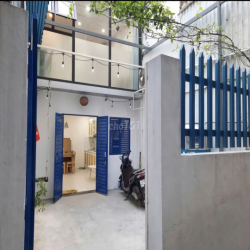 Nhà riêng cho thuê ngõ 150 Đê Trần Khát Chân