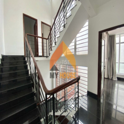 Ê HỀ Ê HỀ , VILLA 1000 ĐIỂM KHÔNG CÓ NHƯNG TOẠ LẠC TT THẢO ĐIỀN-Q2