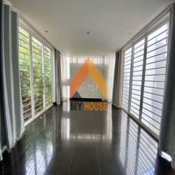 Ê HỀ Ê HỀ , VILLA 1000 ĐIỂM KHÔNG CÓ NHƯNG TOẠ LẠC TT THẢO ĐIỀN-Q2