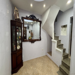 Cho thuê nhà riêng tại phố Cảm Hội, 22m2, phường Hai Bà Trưng