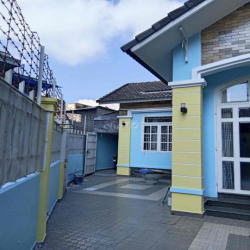 Cho thuê Nhà nguyên căn có Sân vườn. Vòng xoay KCX Tân Thuận