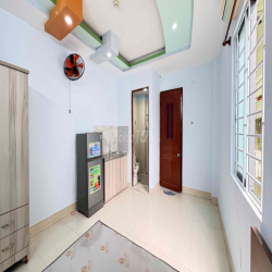 CHÍNH CHỦ CHO THUÊ STUDIO CỬA SỔ LỚN THANG MÁY HẦM XE FULL NT QUẬN 1