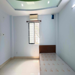 CHÍNH CHỦ CHO THUÊ STUDIO CỬA SỔ LỚN THANG MÁY HẦM XE FULL NT QUẬN 1