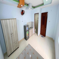 CHÍNH CHỦ CHO THUÊ STUDIO CỬA SỔ LỚN THANG MÁY HẦM XE FULL NT QUẬN 1