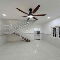 Cho thuê 13,5 triệu 4 pn 2 tolet ngay chợ