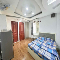 CHÍNH CHỦ CHO THUÊ STUDIO CỬA SỔ LỚN THANG MÁY HẦM XE FULL NT QUẬN 1