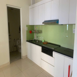 Căn 3PN có 1 máy lạnh + Bếp + Rèm + Máy nước nóng. Chỉ 8 triệu/tháng