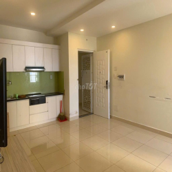 Căn 3PN có 1 máy lạnh + Bếp + Rèm + Máy nước nóng. Chỉ 8 triệu/tháng