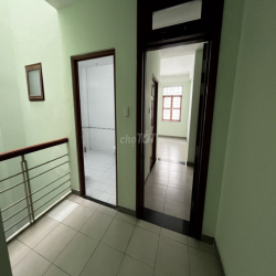 Nhà mặt tiền 150m2, 4 lầu, 5 phòng ngủ, Võ Thị Nhờ, KDC Nam Long, Q7