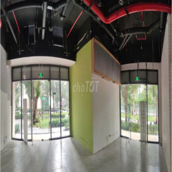 HOT NHẤT- EM CHO THUÊ SHOPHOUSE KHỐI ĐẾ CHUNG CƯ 65M2 ĐÃ HOÀN THIỆN