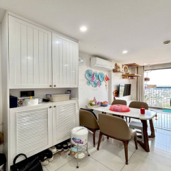 Cho thuê căn hộ góc 2PN+ Vinhomes Grand Park bếp rèm view thoáng