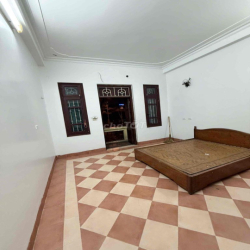 cho thuê phòng trọ rộng đẹp giá rẻ 24m2 vào ở luôn gần khu CN Sài Đồng
