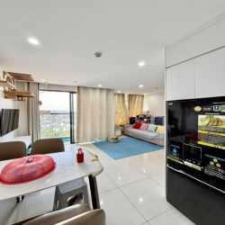 Cho thuê căn hộ góc 2PN+ Vinhomes Grand Park bếp rèm view thoáng