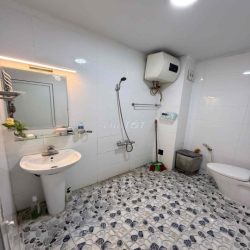 cho thuê phòng trọ rộng đẹp giá rẻ 24m2 vào ở luôn gần khu CN Sài Đồng