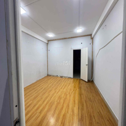 MẶT BẰNG > 100M2 NẰM NGAY MẶT TIỀN NGUYỄN THỊ THẬP