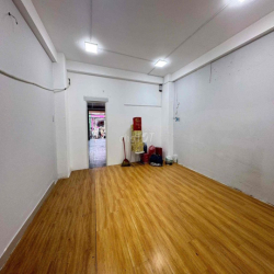 MẶT BẰNG > 100M2 NẰM NGAY MẶT TIỀN NGUYỄN THỊ THẬP