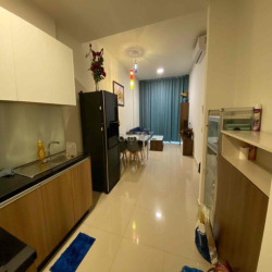 Cho thuê Goden Mansion nhà y hình giá chỉ 16tr gần sân bay full nội th