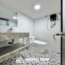 DUPLEX CỬA SỔ LỚN NHÀ MỚI 100% THANG MÁY NGAY ÂU CƠ - TRƯỜNG CHINH