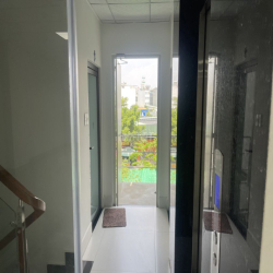 Cho Thuê Văn Phòng  Phường Thảo Điền,Q2, DT 160m2 giá 50 triệu/tháng