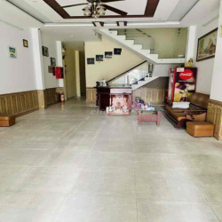 phong tro khách sạn quận 12