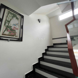 NHÀ HẺM XE HƠI SÁT MẶT TIỀN LÊ VĂN THỌ P9 GÒ VẤP NGAY CV K HOA