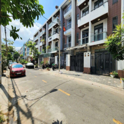 nhà đẹp full nội thất cao cấp 4 x 20 có 4pn 5wc sân thượng