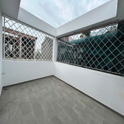 Cho Thuê Biệt Thự 1 trệt 3 lầu 4PN+5WC đường Liên Phường giá 25 triệu