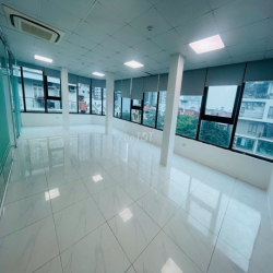 văn phòng Hàm Nghi ô góc 100m2 view đẹp vào ngay giá rẻ 