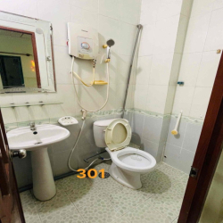 PHÒNG CỬA SỔ MÁY LẠNH FULL NỘI THẤT GIỜ TỰ DO XE FREE