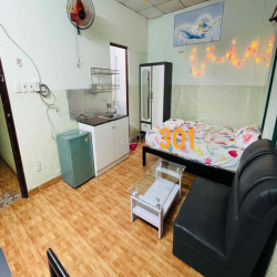 PHÒNG CỬA SỔ MÁY LẠNH FULL NỘI THẤT GIỜ TỰ DO XE FREE