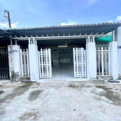 Nhà 3pn sân rộng Khu Tái Định cư 923