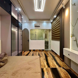 Cho Thuê Nhà Đẹp , Full Nội Thất, Hùynh Tấn Phát, Giáp Quận 7.