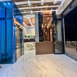 Cho Thuê Nhà Đẹp , Full Nội Thất, Hùynh Tấn Phát, Giáp Quận 7.