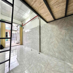 DUPLEX KIOT DƯỚI ĐẤT VỪA Ở VỪA KINH DOANH THOÁNG MÁT RỘNG RÃI