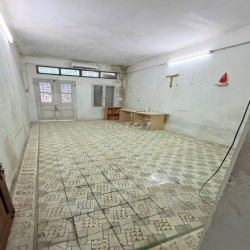 Cho thuê nhà ngõ 243 Minh Khai, 60m2 - 5 ngủ - giá 12 triệu.
