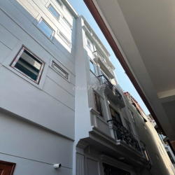 Bán nhà ngõ 373 An Dương Vương 6 tầng thang máy 40m2 MT 10m giá 9,5 tỷ