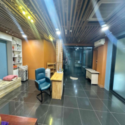 Cho thuê Biệt Thự  Linh Đàm (Lô góc- thang máy).S:200m.giá 100 tr/than