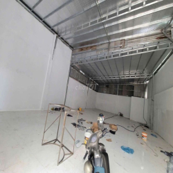 KHO XƯỞNG NHƯ HÌNH ẢNH SD. 280M2 GIÁ RẺ GẦN  Quốc Lộ 1A 