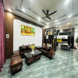 Cho Thuê Căn Villa Phan Bá Vành , Sơn Trà , Đà Nẵng