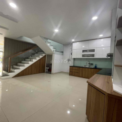 nhà mt đường 41 Linh Đông gần chợ Thủ Đức sát Phạm Văn Đồng 80m2