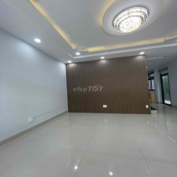 nhà mt đường 41 Linh Đông gần chợ Thủ Đức sát Phạm Văn Đồng 80m2