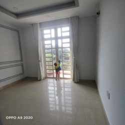 NHÀ MỚI 4 TẦNG- MẶT TIỀN TRỤC CHÍNH KHU HỒNG LONG