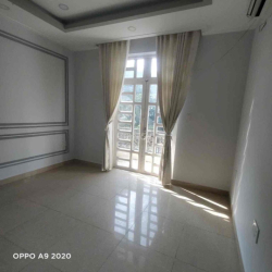 NHÀ MỚI 4 TẦNG- MẶT TIỀN TRỤC CHÍNH KHU HỒNG LONG