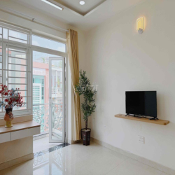 🔥 CĂN HỘ 1PN TÁCH BẾP – BAN CÔNG RỘNG 40M² NGAY LÝ THƯỜNG KIỆT