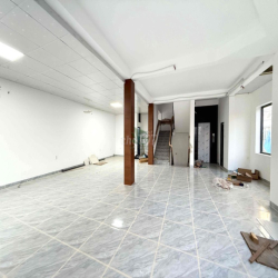CHO THUÊ MẶT BẰNG 220M2 GÓC 2 MẶT TIỀN KHU BÀN CỜ PHƯỚC LONG GIÁ 15 TR