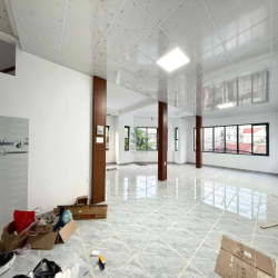 CHO THUÊ MẶT BẰNG 220M2 GÓC 2 MẶT TIỀN KHU BÀN CỜ PHƯỚC LONG GIÁ 15 TR