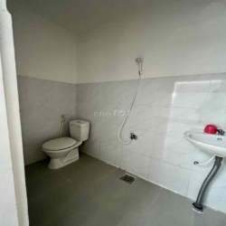 Cho Thuê Nhà Vườn Lài DT 4x18 1Trệt 1Lửg 2Pn 1Wc Sân Xe Máy Hẻm Xe Tải
