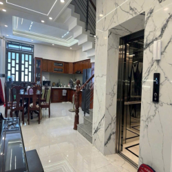 Cần cho thuê nhà 175A Tân Hương P.Phú Thọ Hòa Q.Tân Phú có thang máy