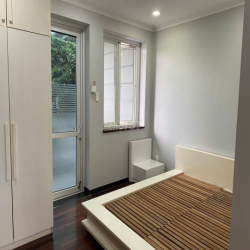 CĂN GÓC 2 MẶT TIỀN VỊ TRÍ ĐẸP NỘI KHU - 300M2 - GIÁ 40TR/THÁNG