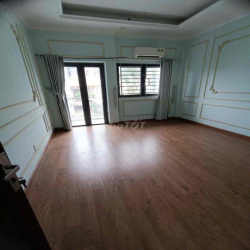 Mặt Tiền Đường Nội Bộ 12m 4x20m,3 Lầu 5PN,5WC. Lê Trọng Tấn